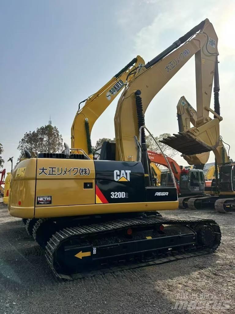 CAT 320 D Roomikekskavaatorid