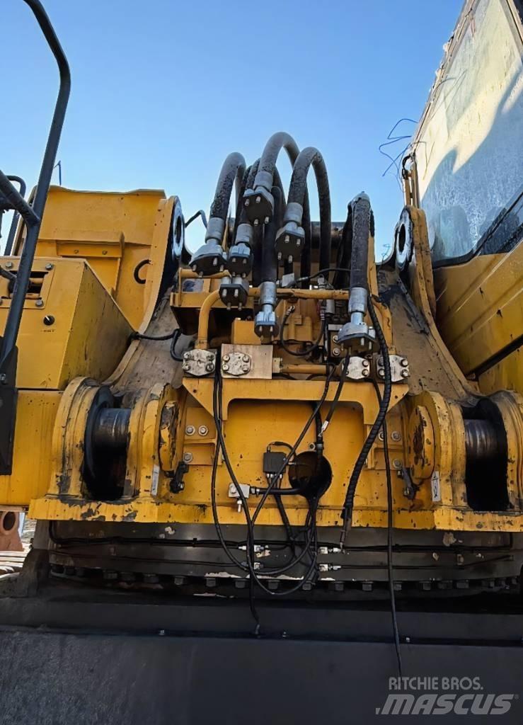Komatsu PC 1250 -11EO Roomikekskavaatorid