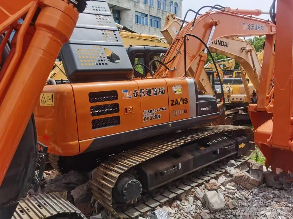 Hitachi ZX 200 Roomikekskavaatorid