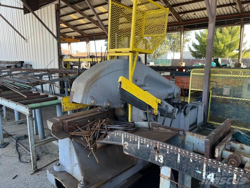 MILWAUKEE Shear   No. 2 Materjalikäitlusmasinad
