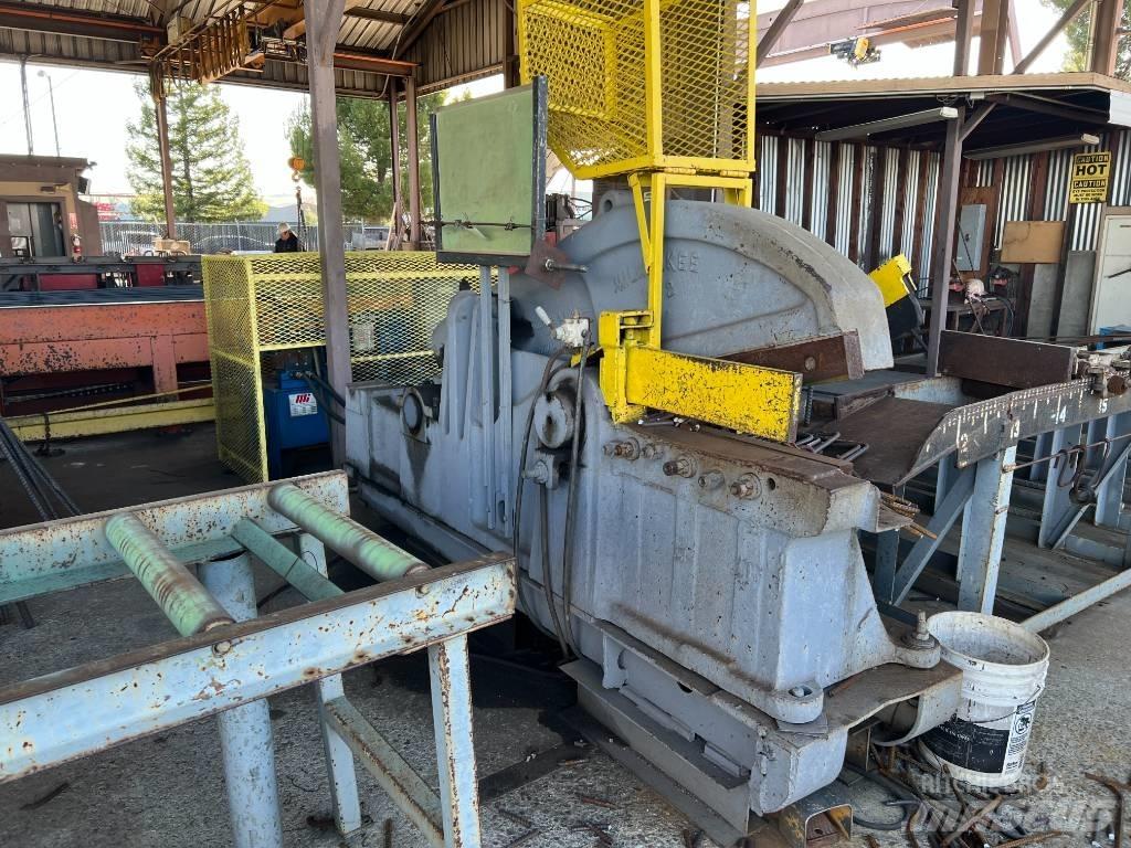 MILWAUKEE Shear   No. 2 Materjalikäitlusmasinad