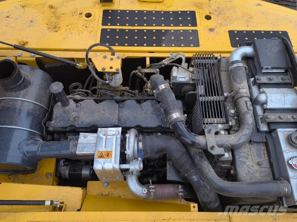 Komatsu PC 220-8 Roomikekskavaatorid