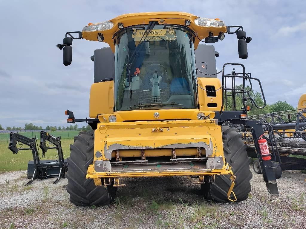 New Holland CX 8070 Teraviljakombainid