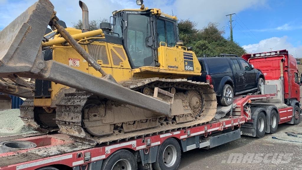 Komatsu D 65 PX-17 Liigendraamiga pinnaseveokid