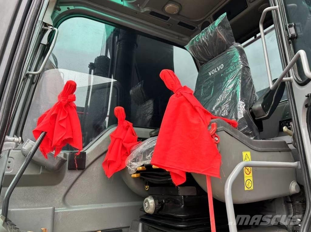 Volvo EC 240 Roomikekskavaatorid