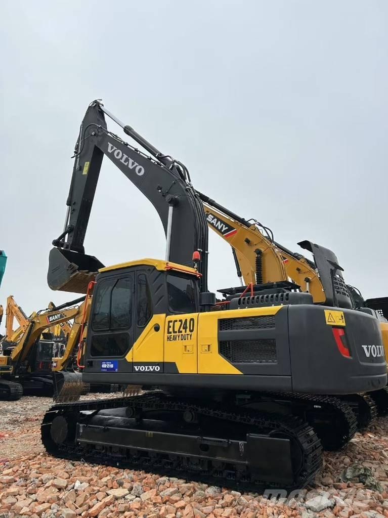Volvo EC 240 Roomikekskavaatorid