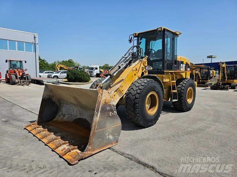 CAT 930 G Rataslaadurid