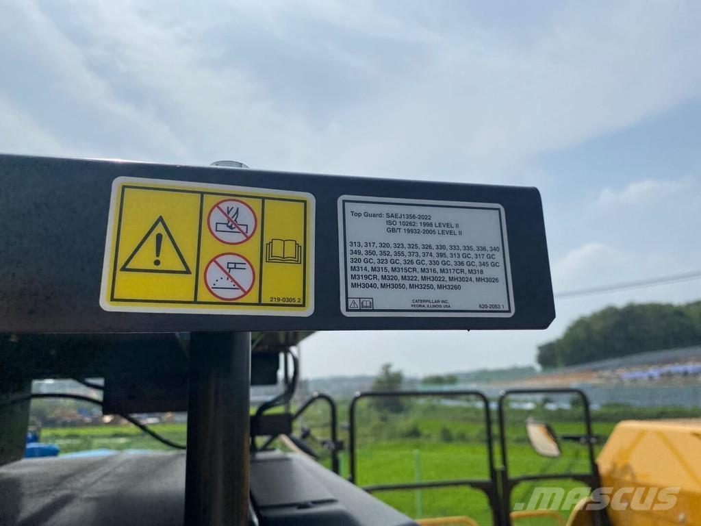 CAT 352 UHD Roomikekskavaatorid