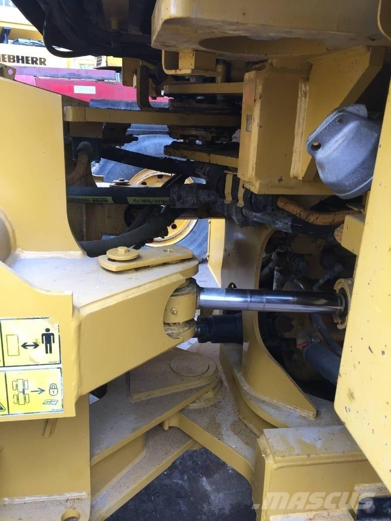CAT 950 H Rataslaadurid