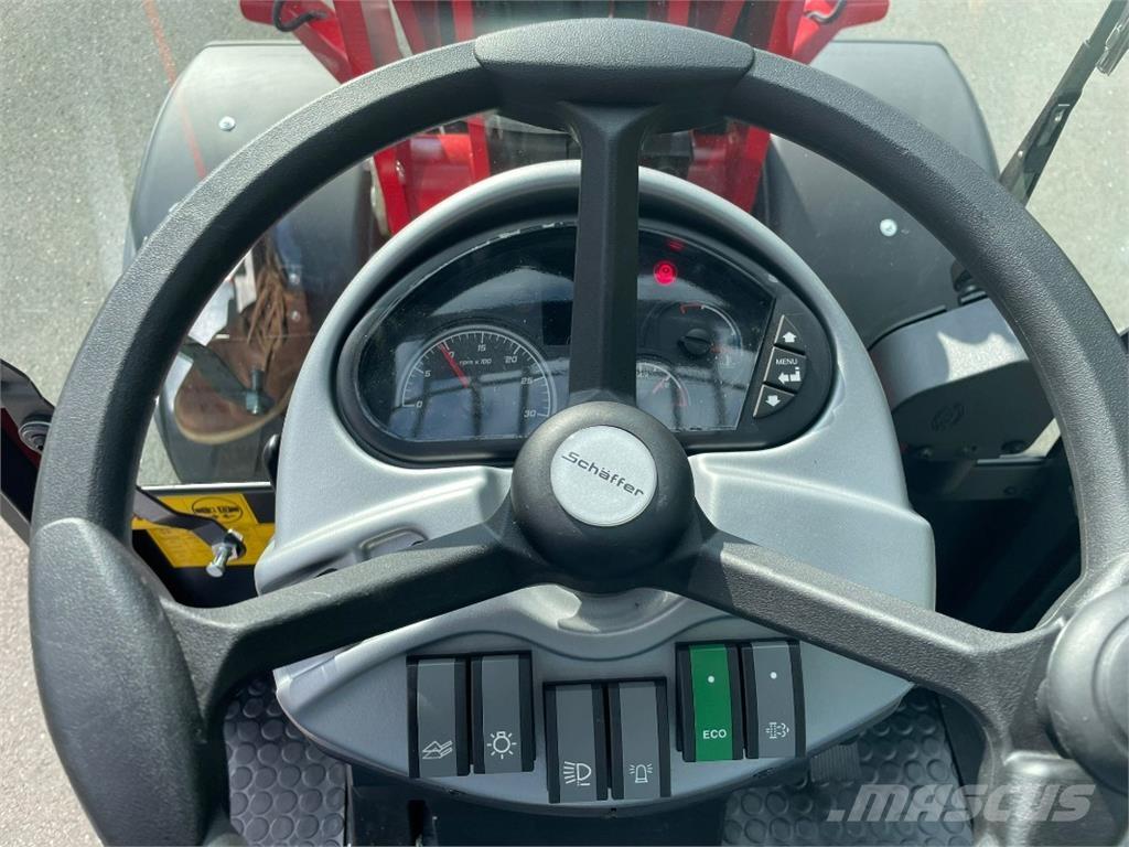 Schäffer 3650T Teleskooplaadurid