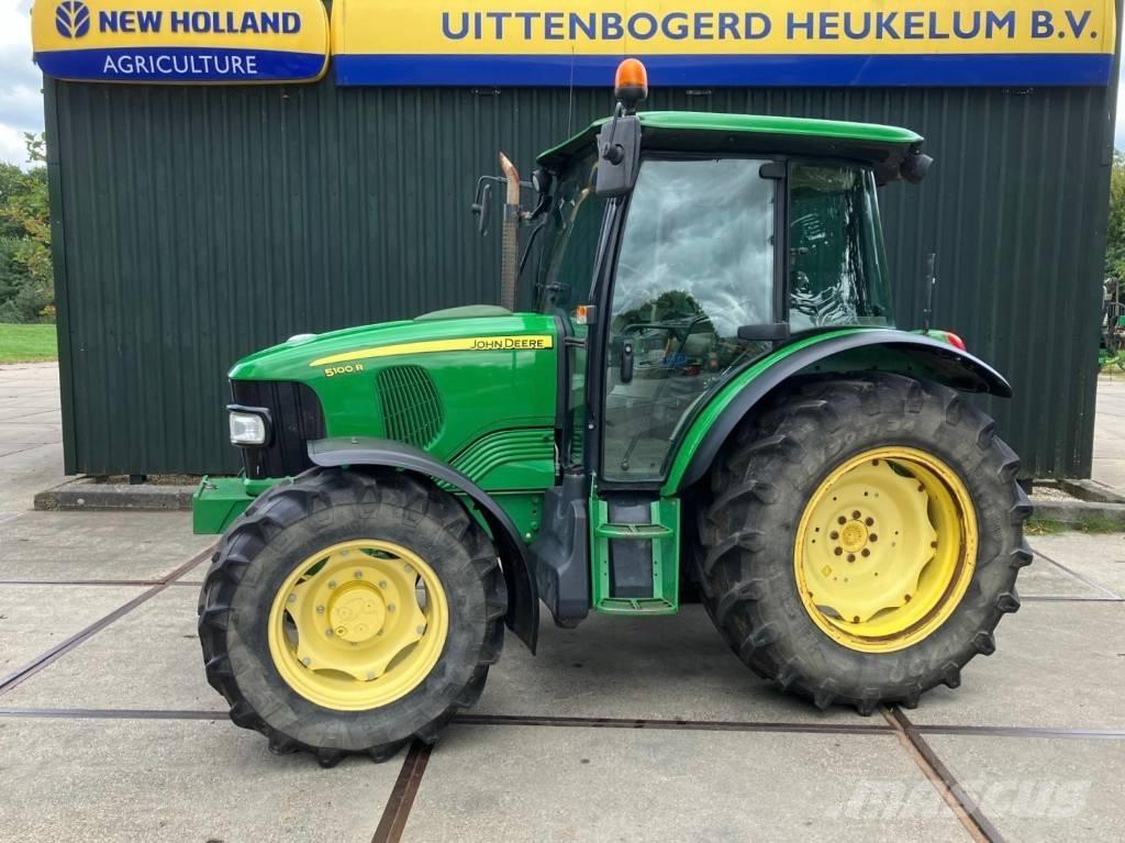 John Deere 5100 R Traktorid
