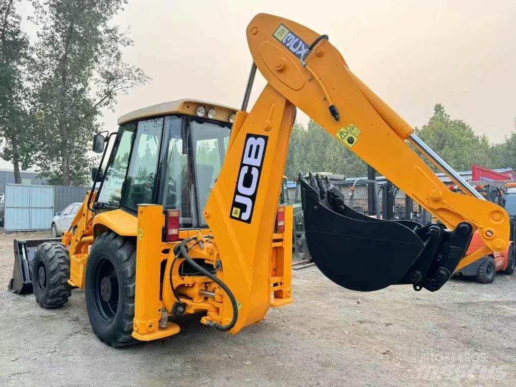 JCB 3 CX Ekskavaatorlaadurid
