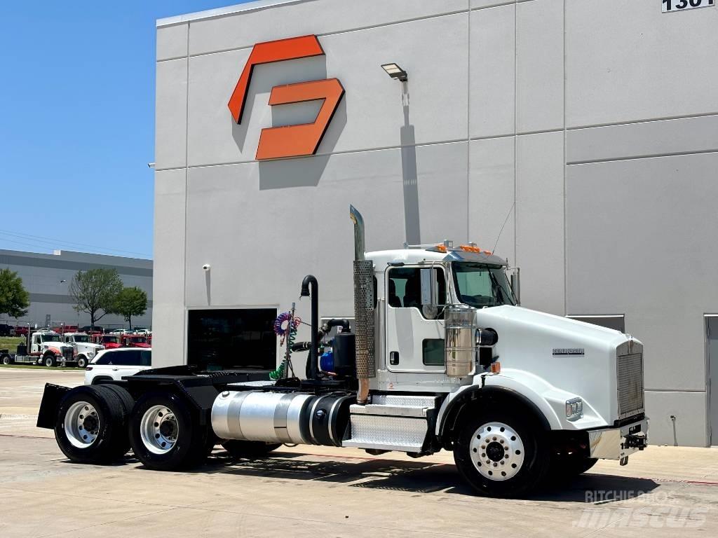 Kenworth T 800 Sadulveokid