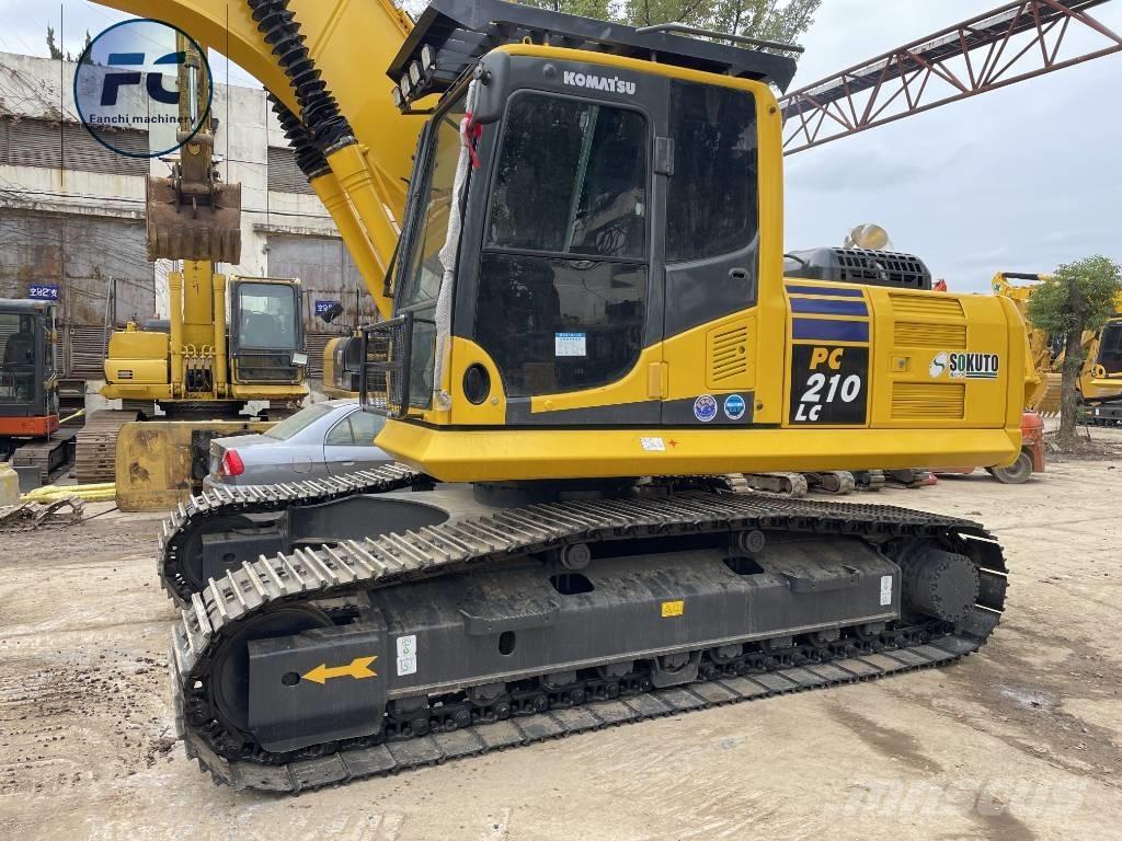 Komatsu PC 210 Roomikekskavaatorid