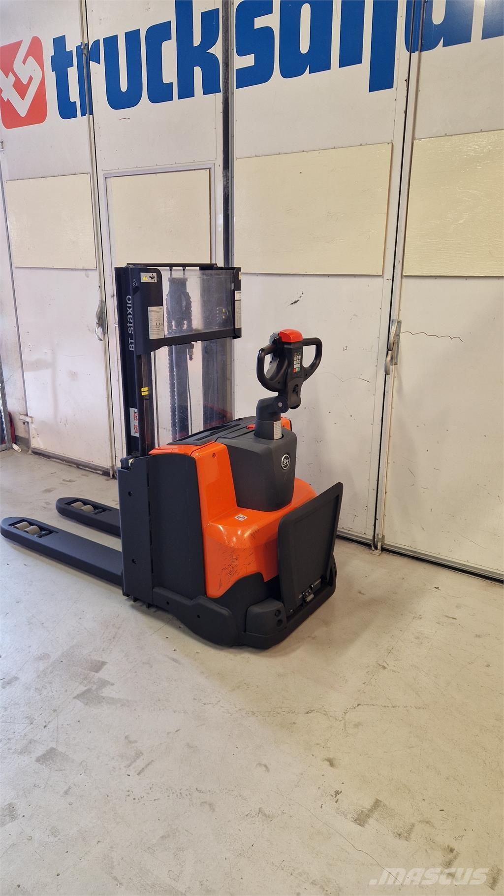 BT SWE200D Platvormiga virnastajad