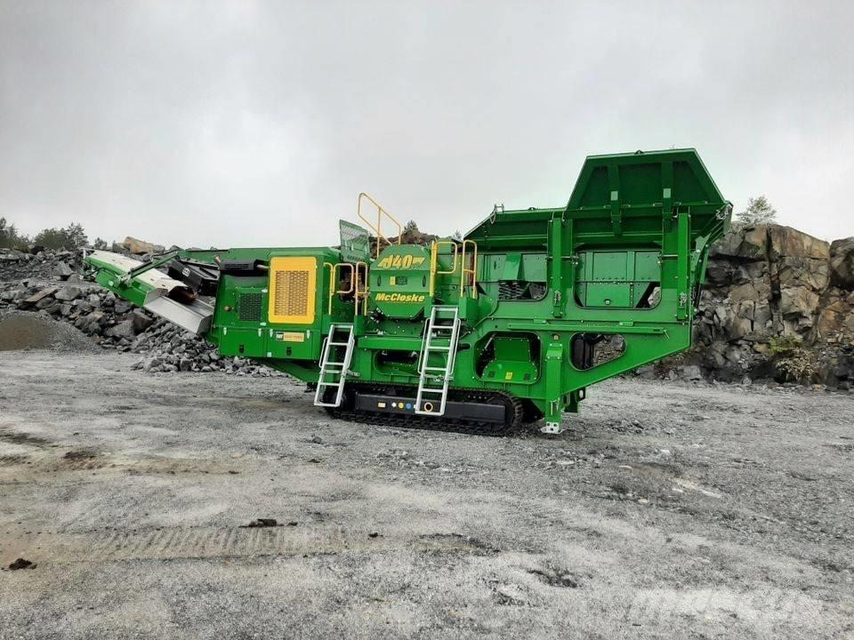 McCloskey J40 Iseliikuvad purustid