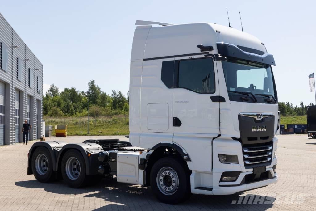 MAN TGX 28.520 Sadulveokid
