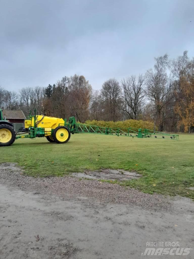 John Deere M 740 i Haagispritsid
