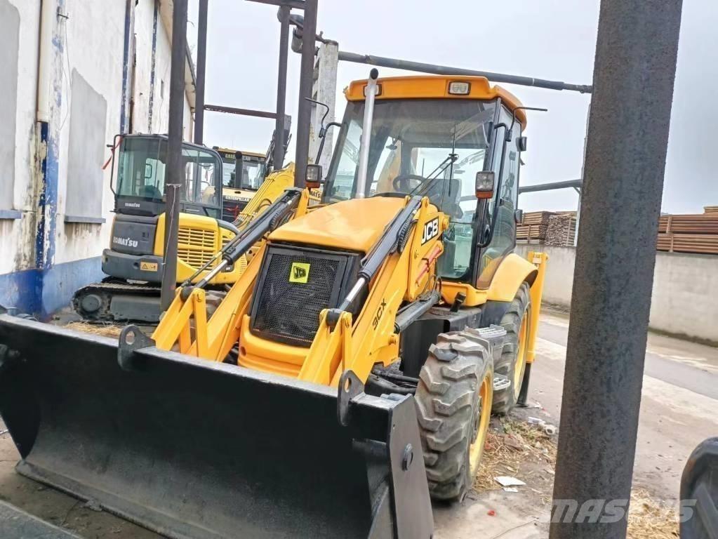 JCB 3 CX Ratasekskavaatorid