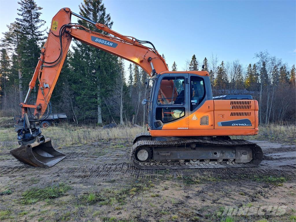 Doosan DX 140 LC-3 Roomikekskavaatorid