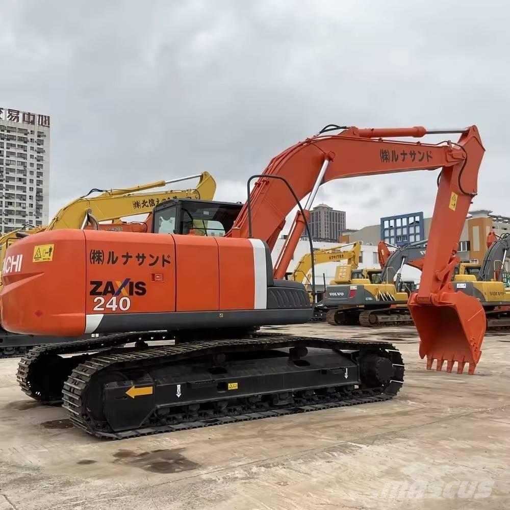 Hitachi ZX 240 Roomikekskavaatorid