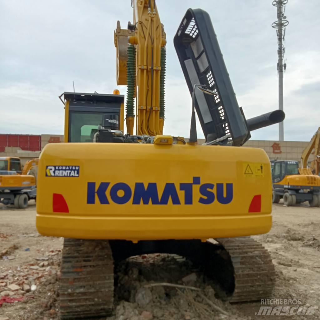 Komatsu PC 220-8 Roomikekskavaatorid