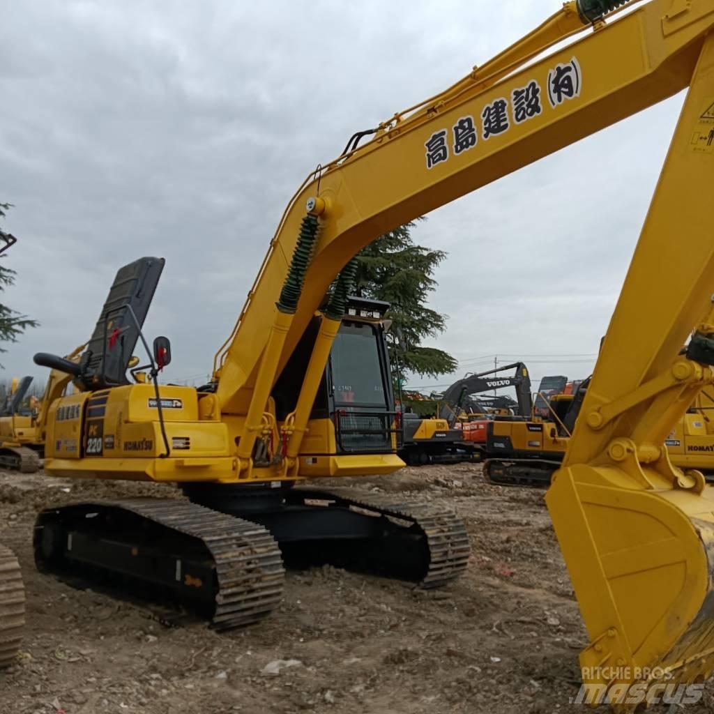 Komatsu PC 220-8 Roomikekskavaatorid