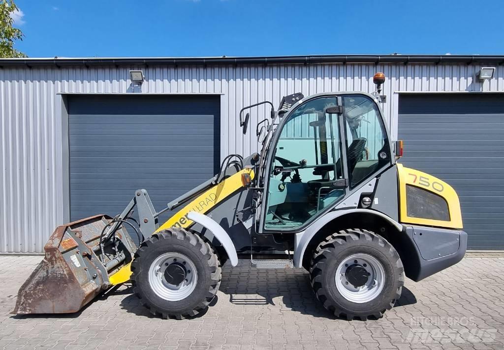 Kramer-allrad 750 Rataslaadurid