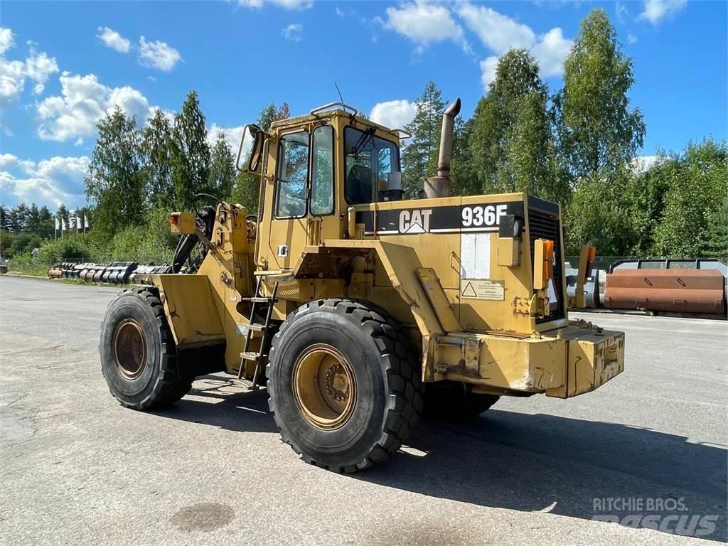 CAT 936F Rataslaadurid
