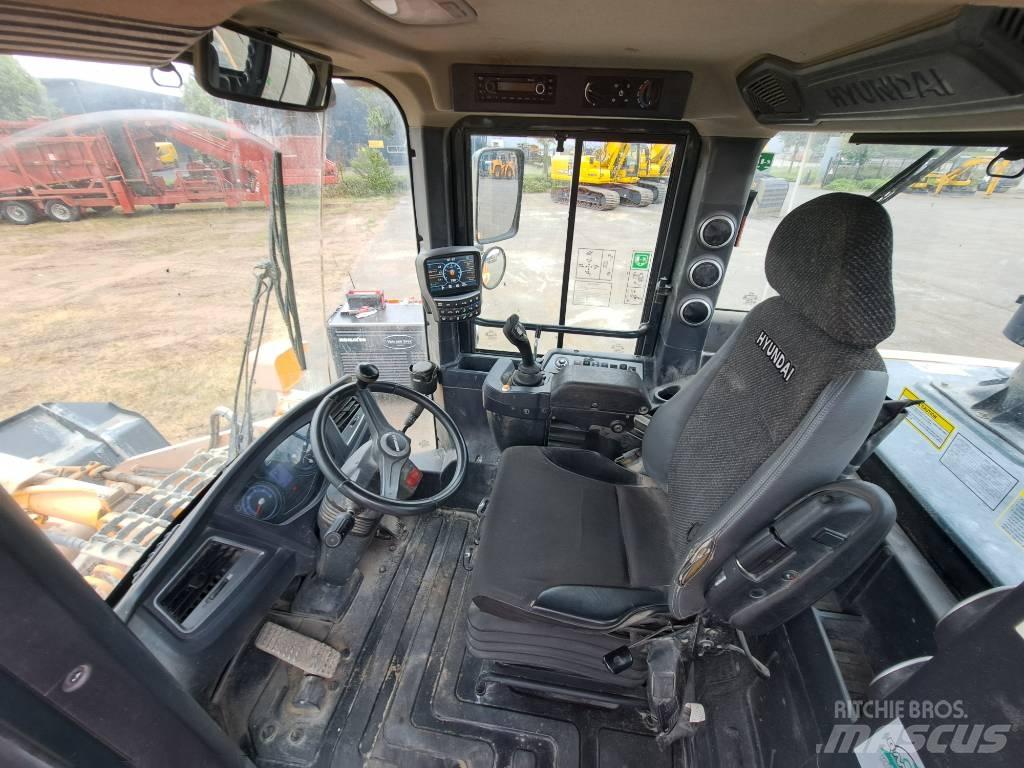 Hyundai HL940 Rataslaadurid