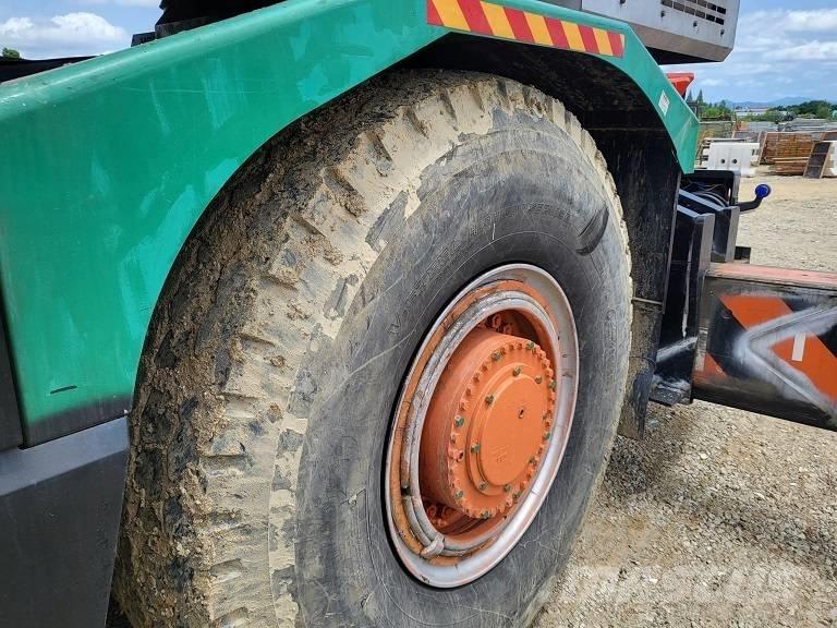 Kobelco RK 500 Raske maastiku tõstukid