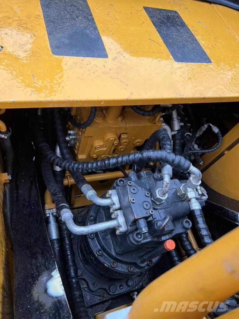 Sany SY 235 Roomikekskavaatorid