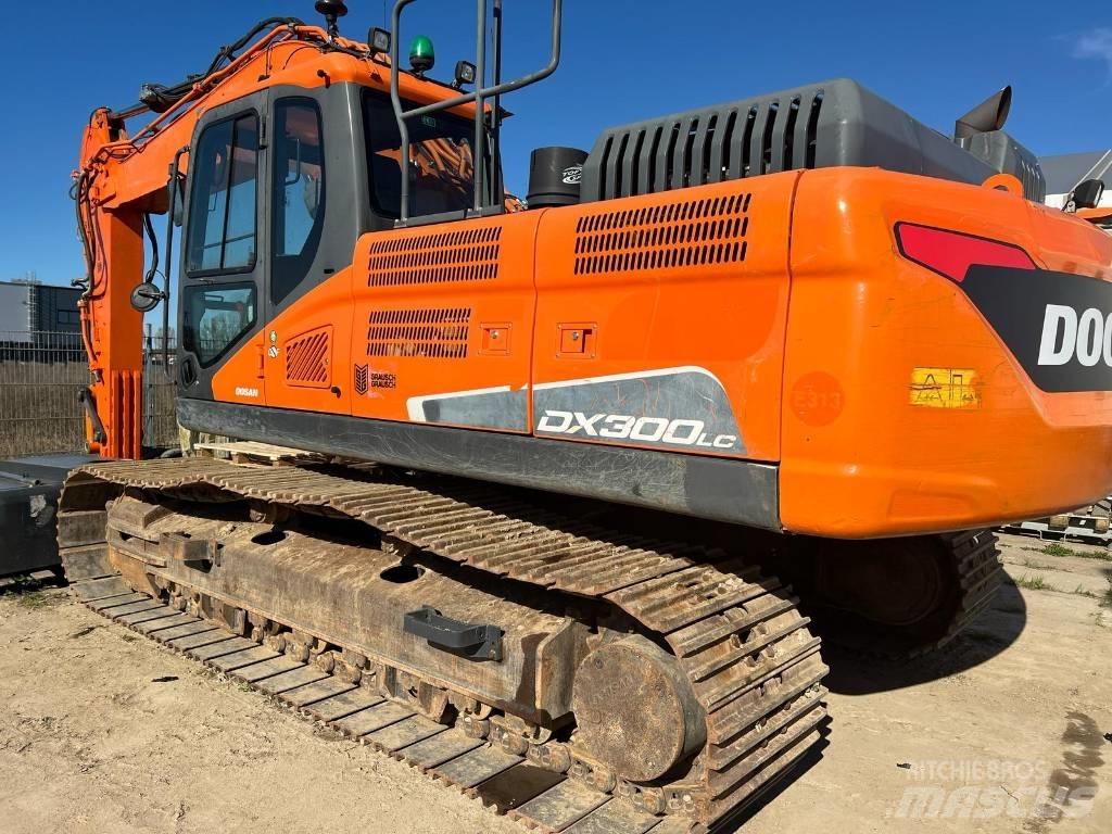 Doosan DX 300 LC-5 Roomikekskavaatorid
