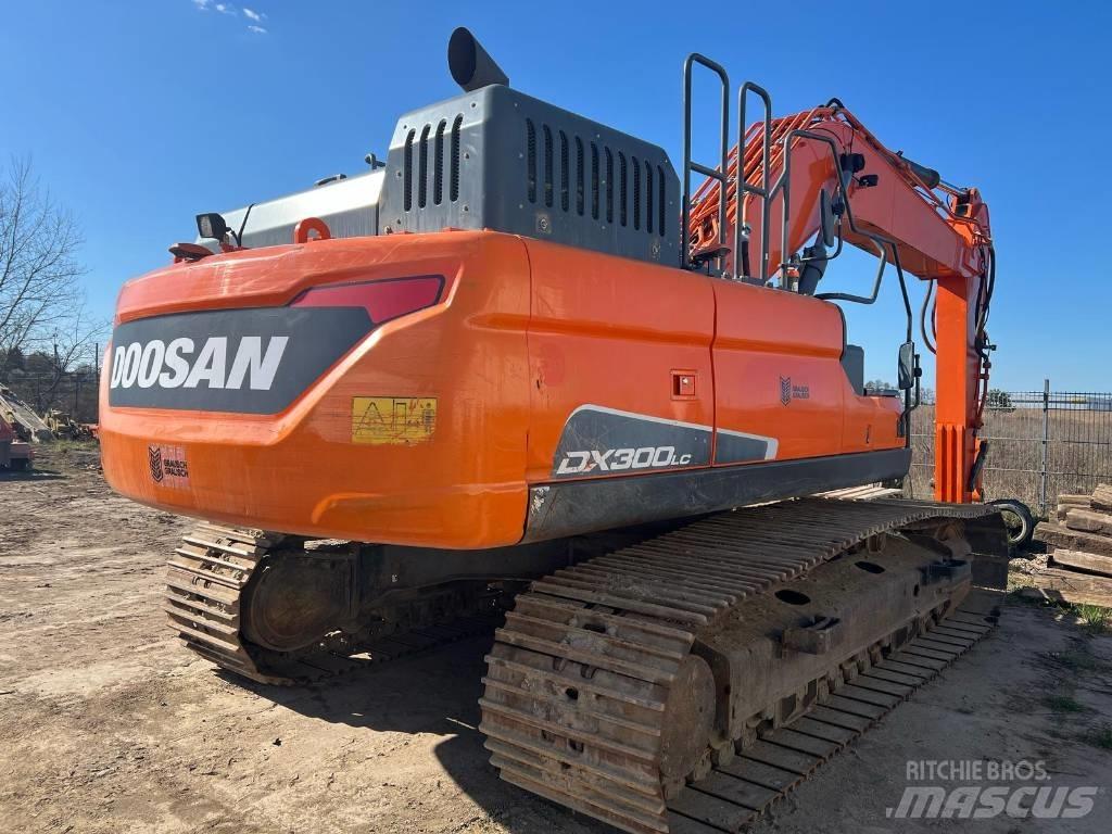 Doosan DX 300 LC-5 Roomikekskavaatorid