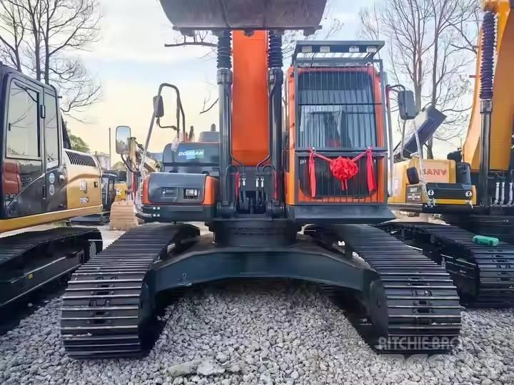 Doosan DH300 Roomikekskavaatorid