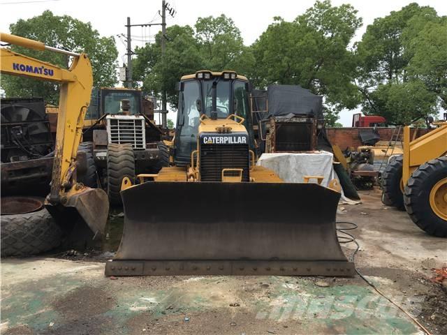 CAT D5K Buldooserid