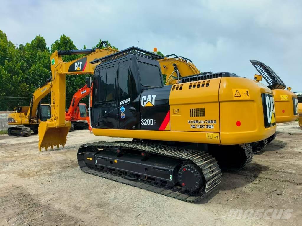 CAT 320 D Roomikekskavaatorid