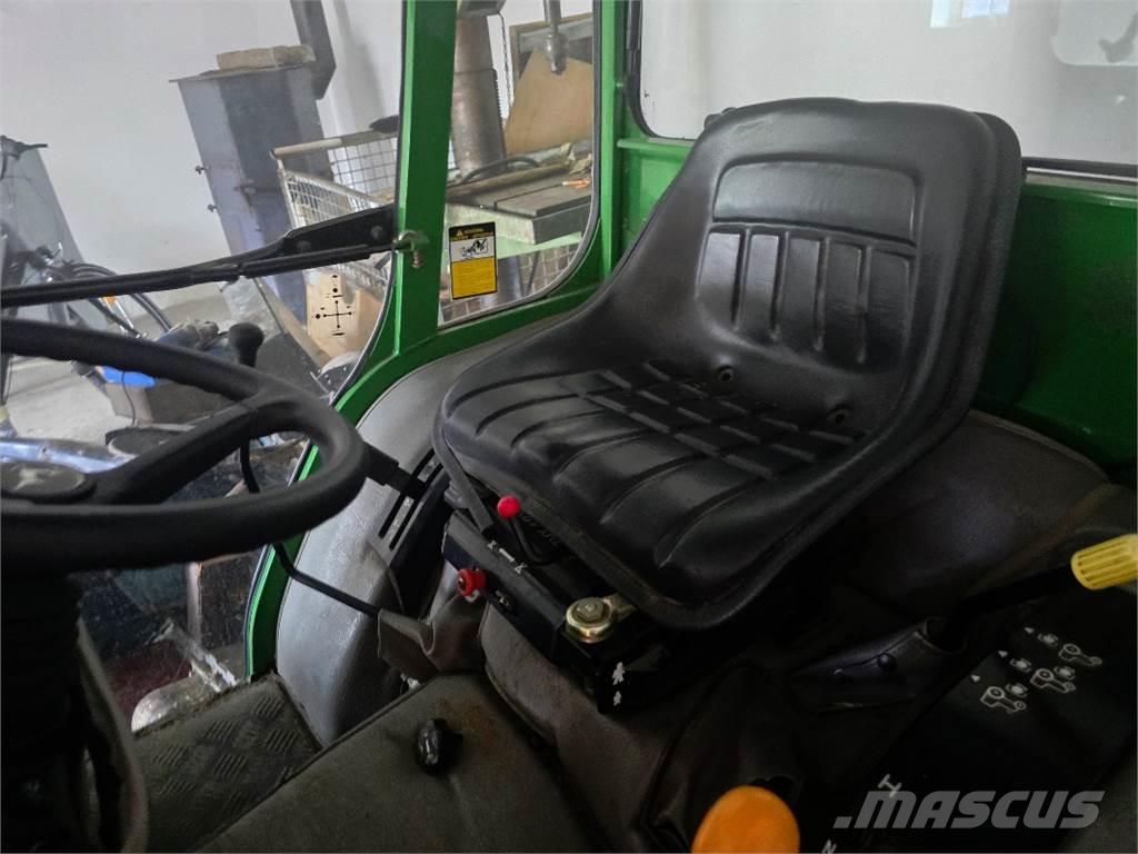 John Deere 4110 Traktorid