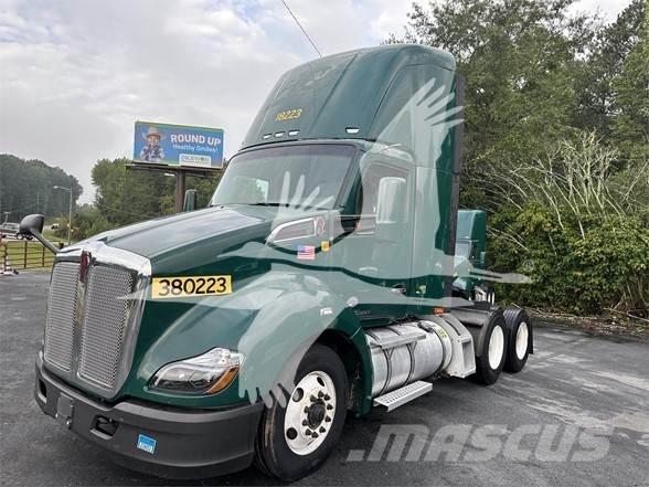 Kenworth T680 Sadulveokid