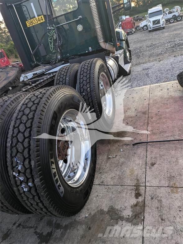Kenworth T680 Sadulveokid