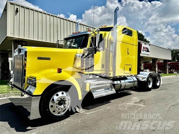 Kenworth W900 Sadulveokid
