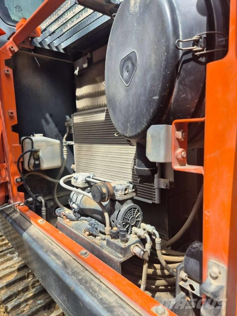Doosan DX 300 LC-5 Roomikekskavaatorid
