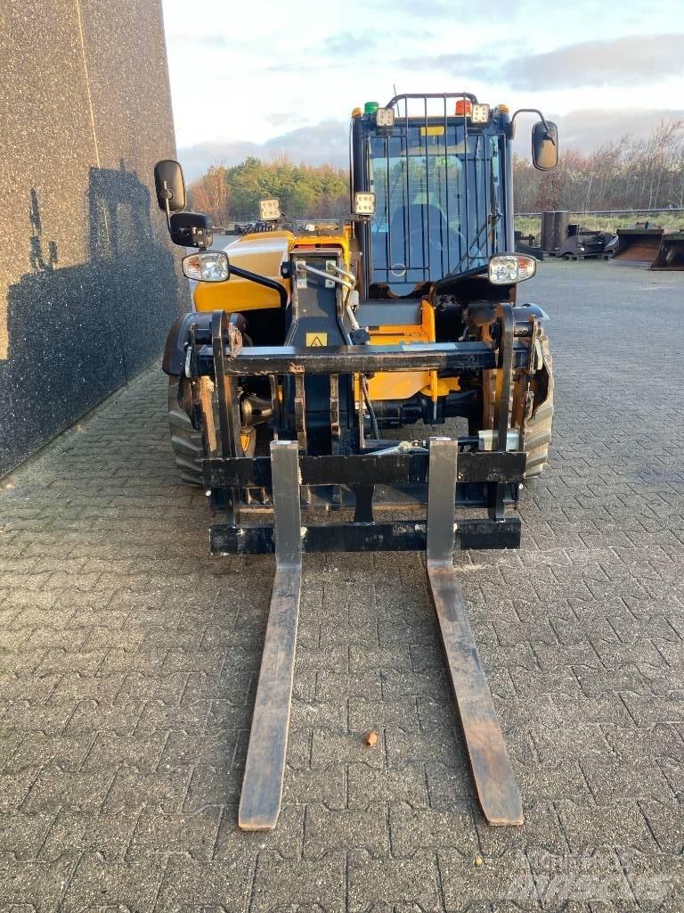 JCB 525-60 E Teleskooplaadurid