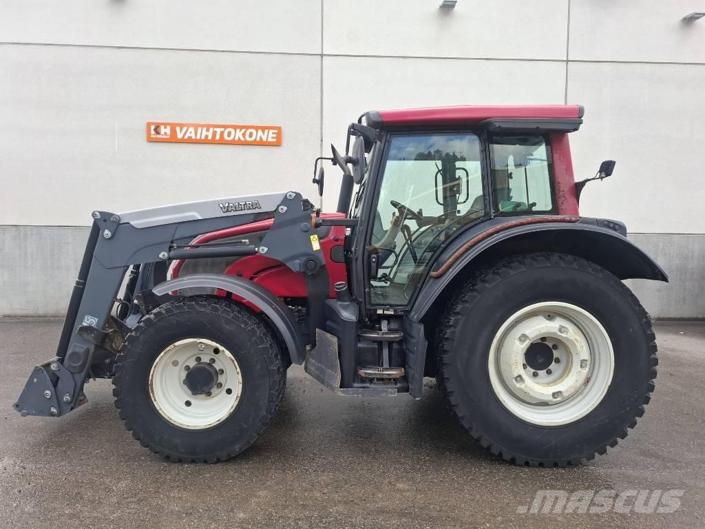 Valtra N 101 Traktorid