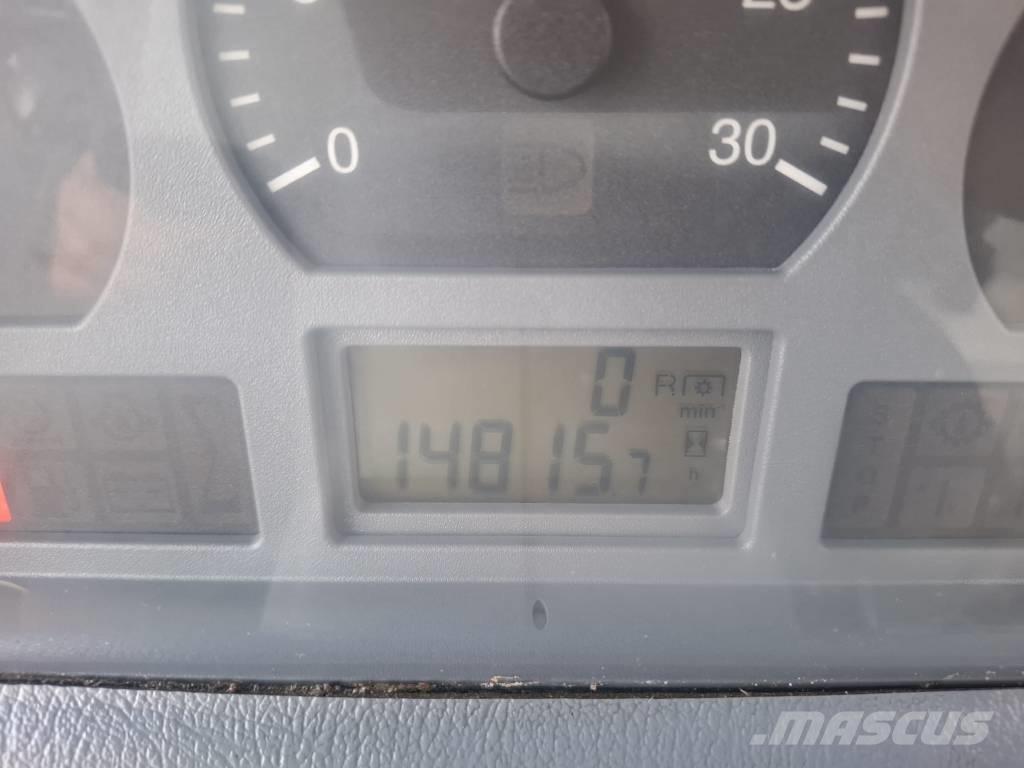 Valtra N 101 Traktorid