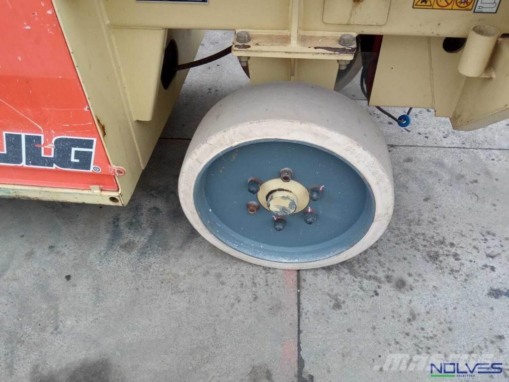 JLG 180-12 Käärtõstukid