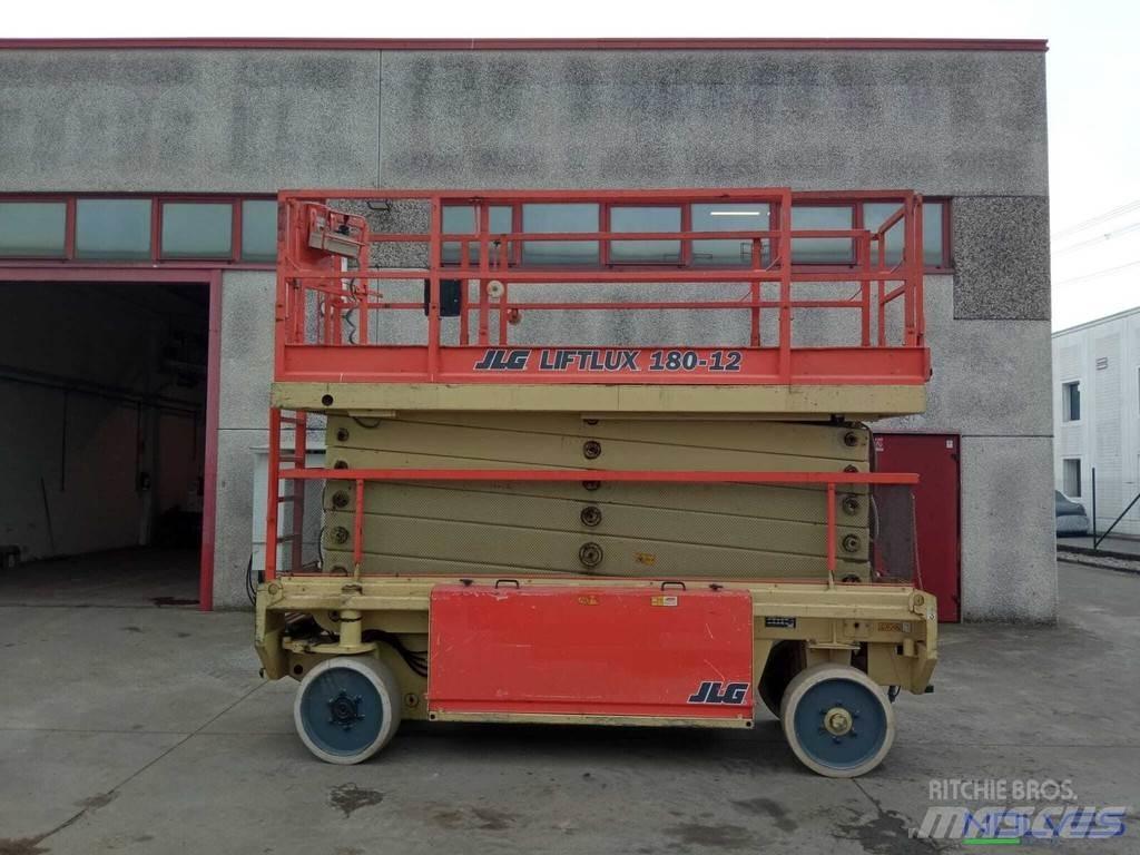JLG 180-12 Käärtõstukid