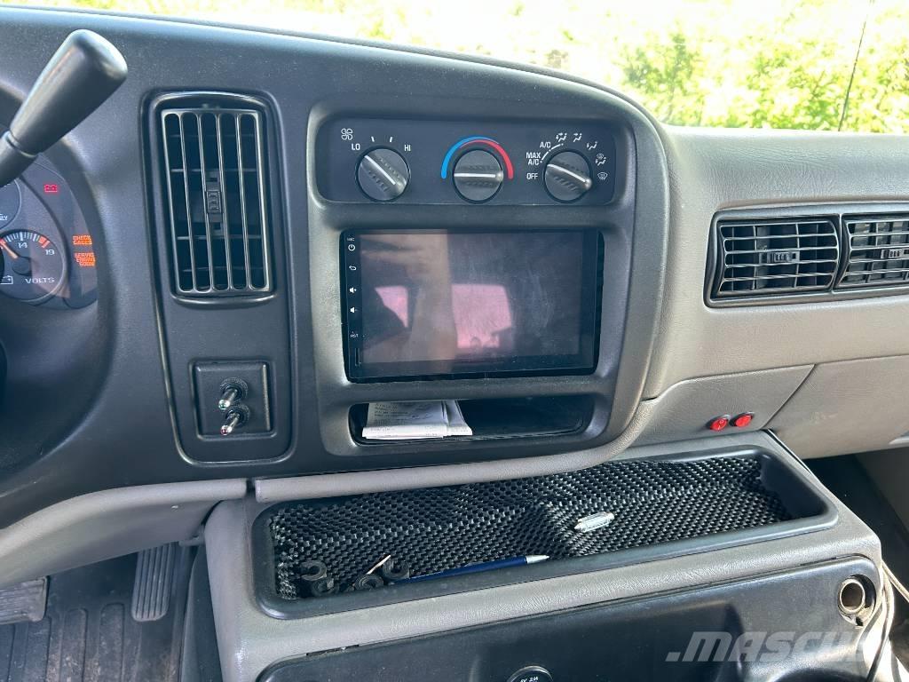 GMC Savana G3500 Kaubikud