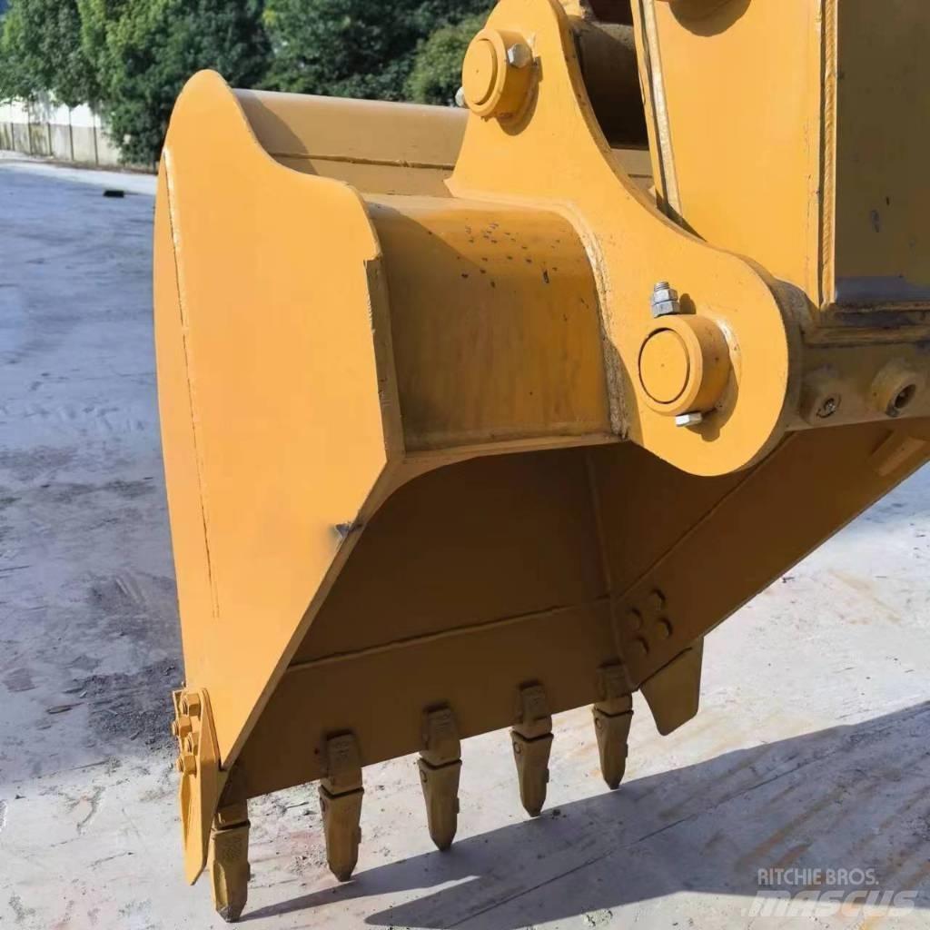 CAT 315 D L Roomikekskavaatorid