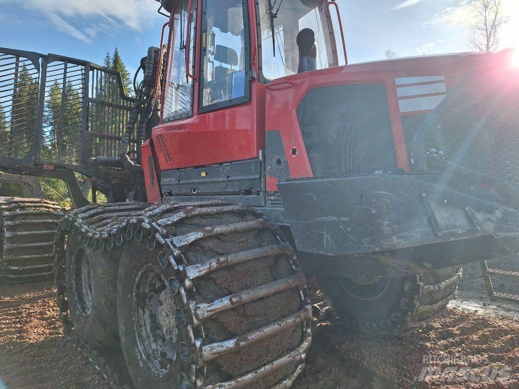 Komatsu 895 Forwarderid